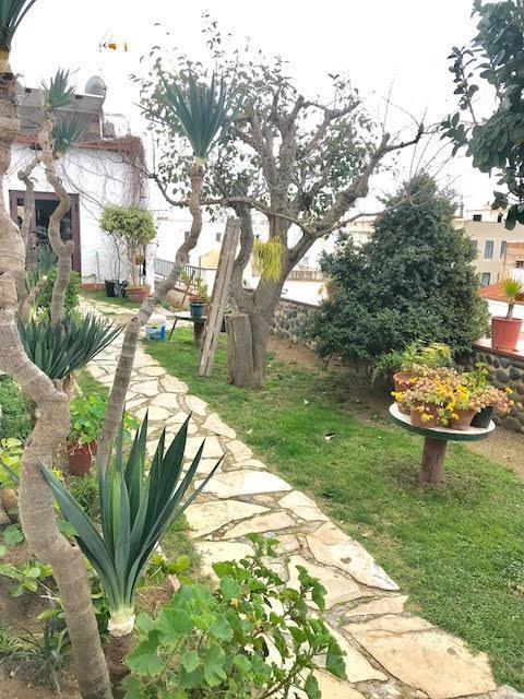 Hostal Casa Torrent Canet De Mar Exterior photo